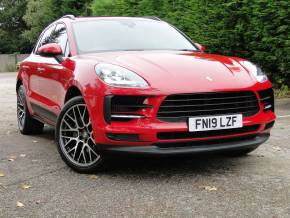 PORSCHE MACAN 2019 (19) at Bob Gerard Limited Leicester